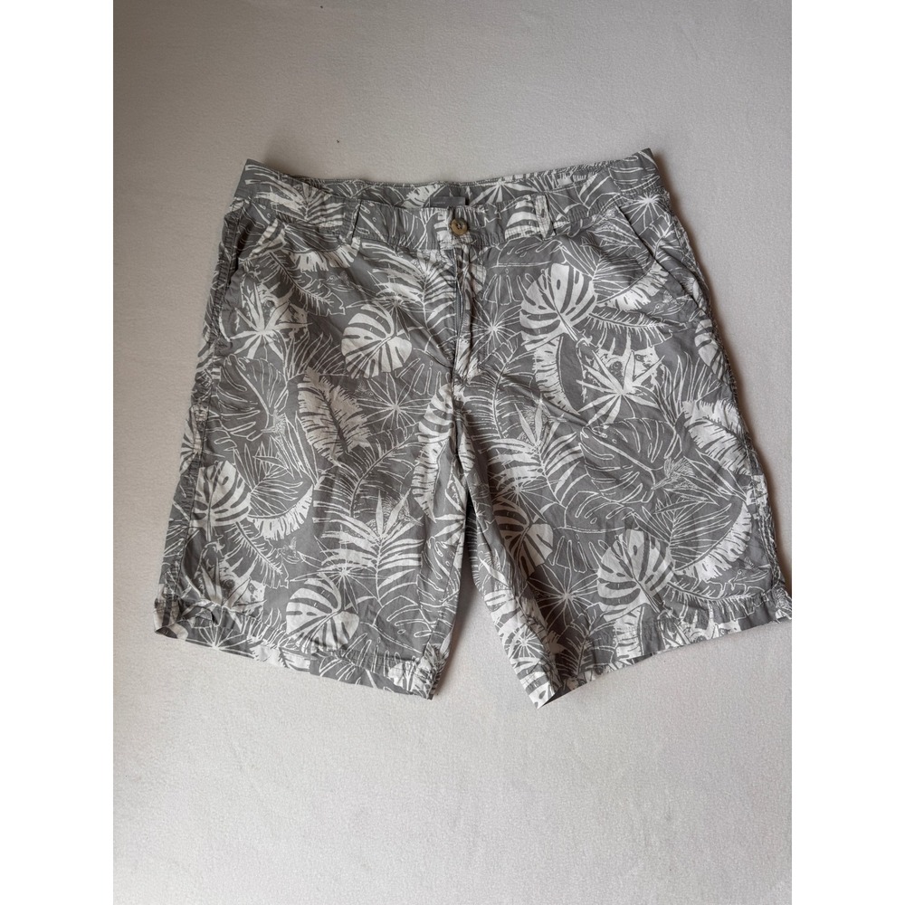 Columbia Men's 36 Gray Tropical Floral Print Shorts 10" Inseam Outdoor Casual